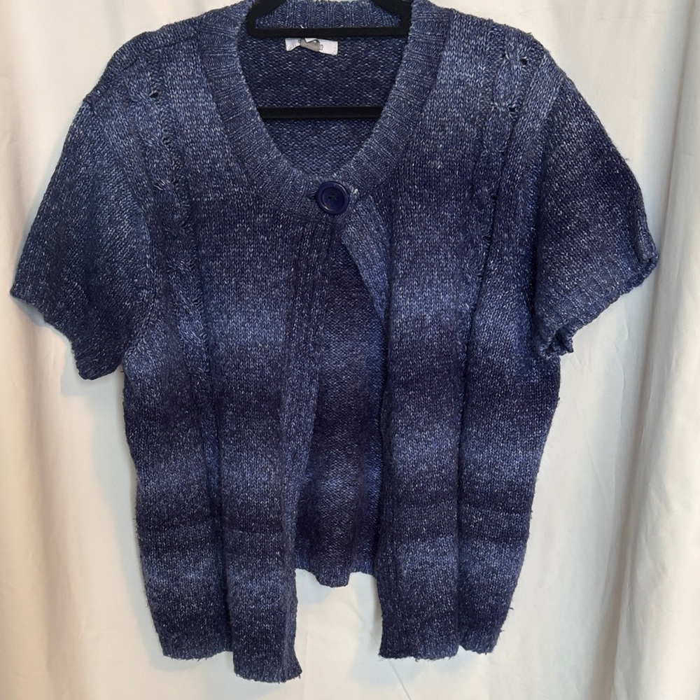 Womens Dress barn Blue Cardigan Sweater Size 18/20 One Button at the Neck
